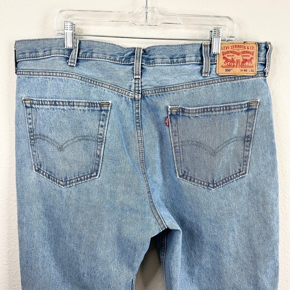 Levi's 550 Jeans Men's Size 40x32 Straight Leg Stonewash Relaxed Fit Cotton - Picture 5 of 8